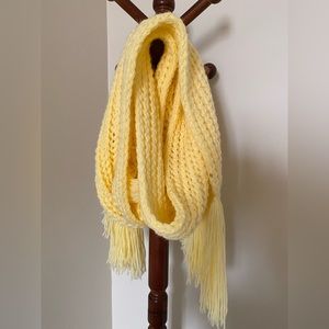 Women’s Hand-woven Scarf - One Size - Yellow